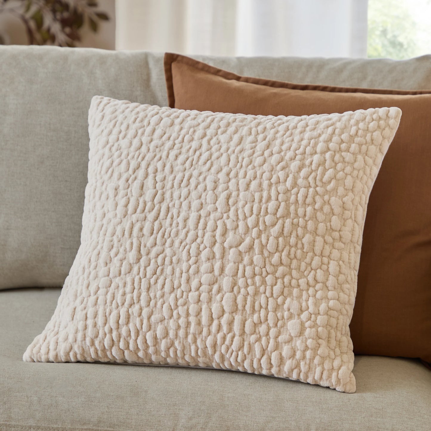Yard Pebble Cushion - Natural