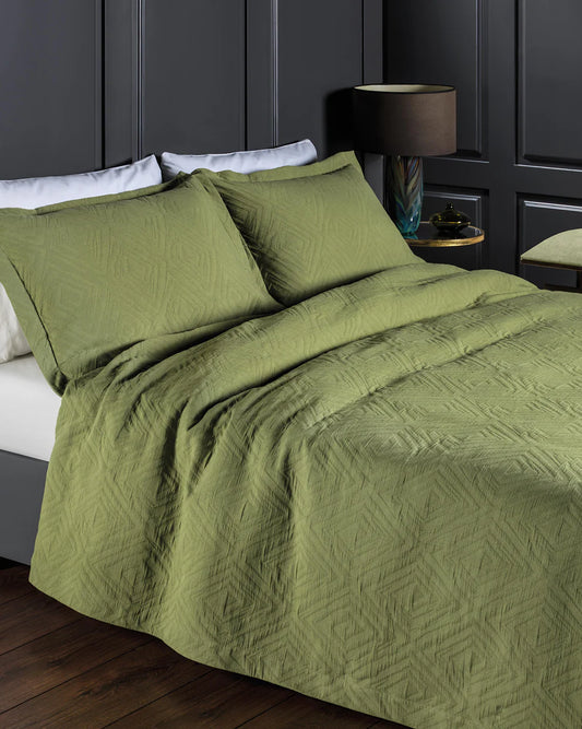 Design Port Padstow Bedspread - Olive