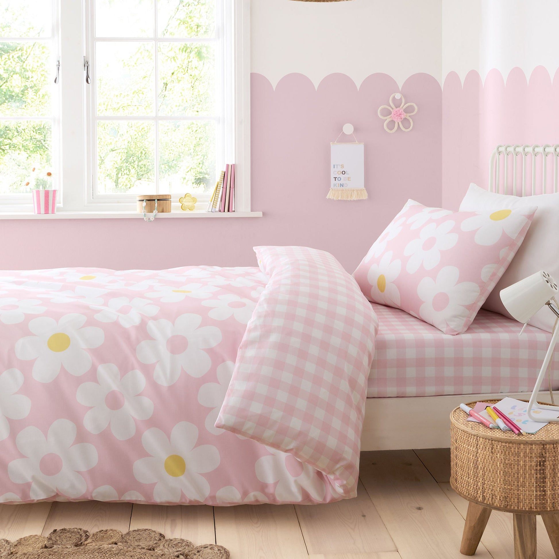 Retro Daisy Duvet Cover Set by Bedlam in Pink - Duvet Cover Set - Bedlam