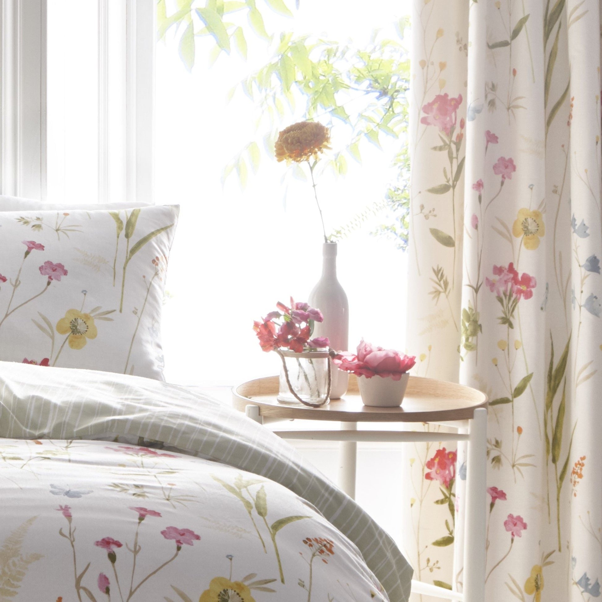 Spring Glade Duvet Cover Set by Dreams & Drapes in Multicolour - Duvet Cover Set - Dreams & Drapes