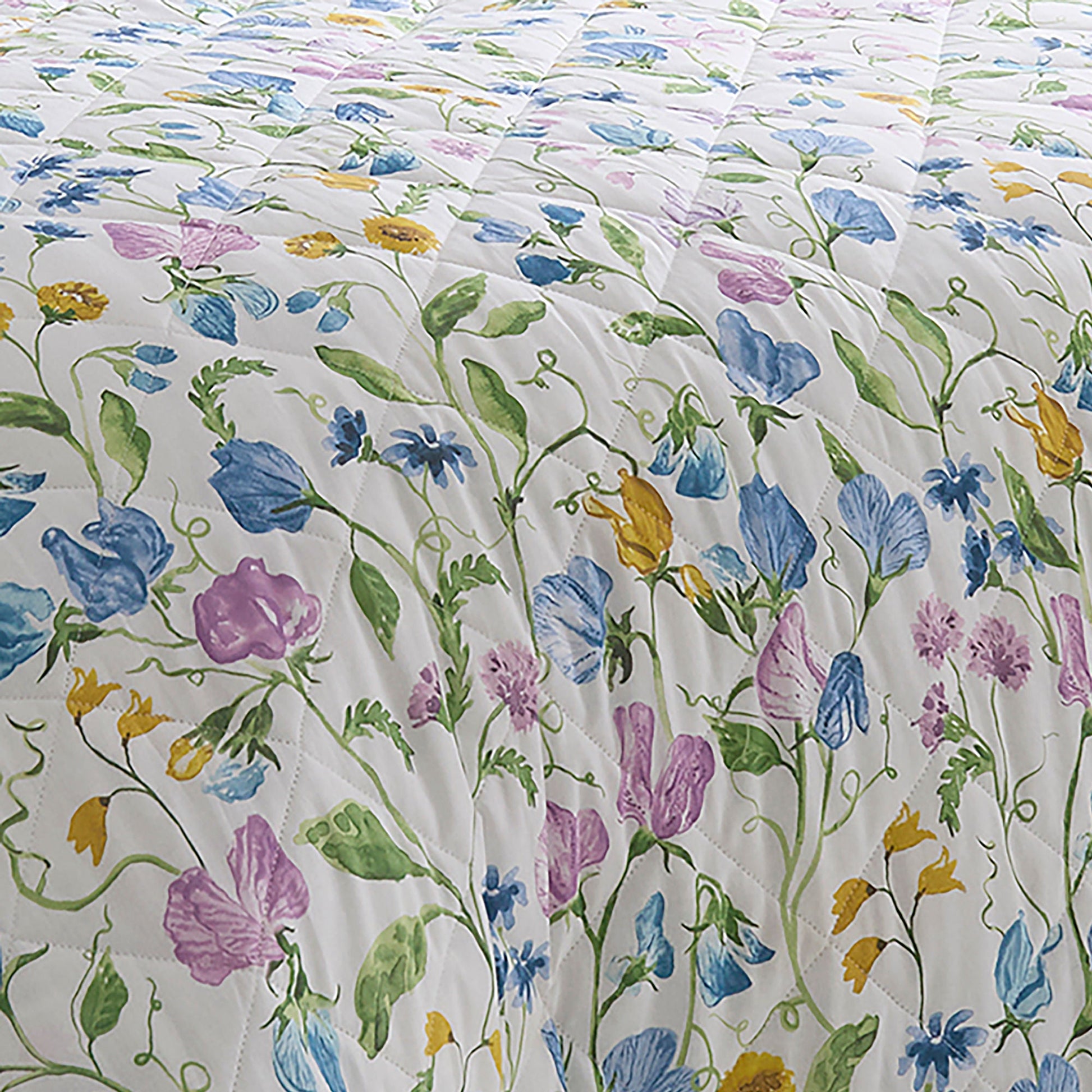 Sweetpea Floral Bedspread in Lilac 200cm x 200cm - Bedspread - Dreams & Drapes