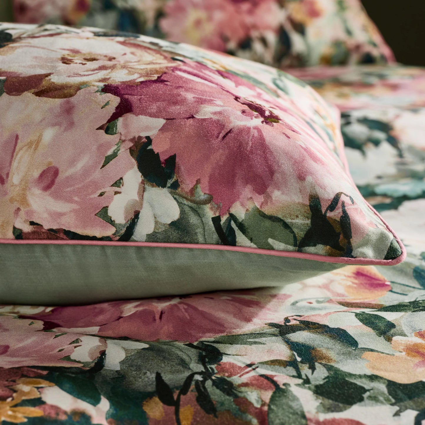 Clarke & Clarke Tahiti Duvet Cover Set - Spring