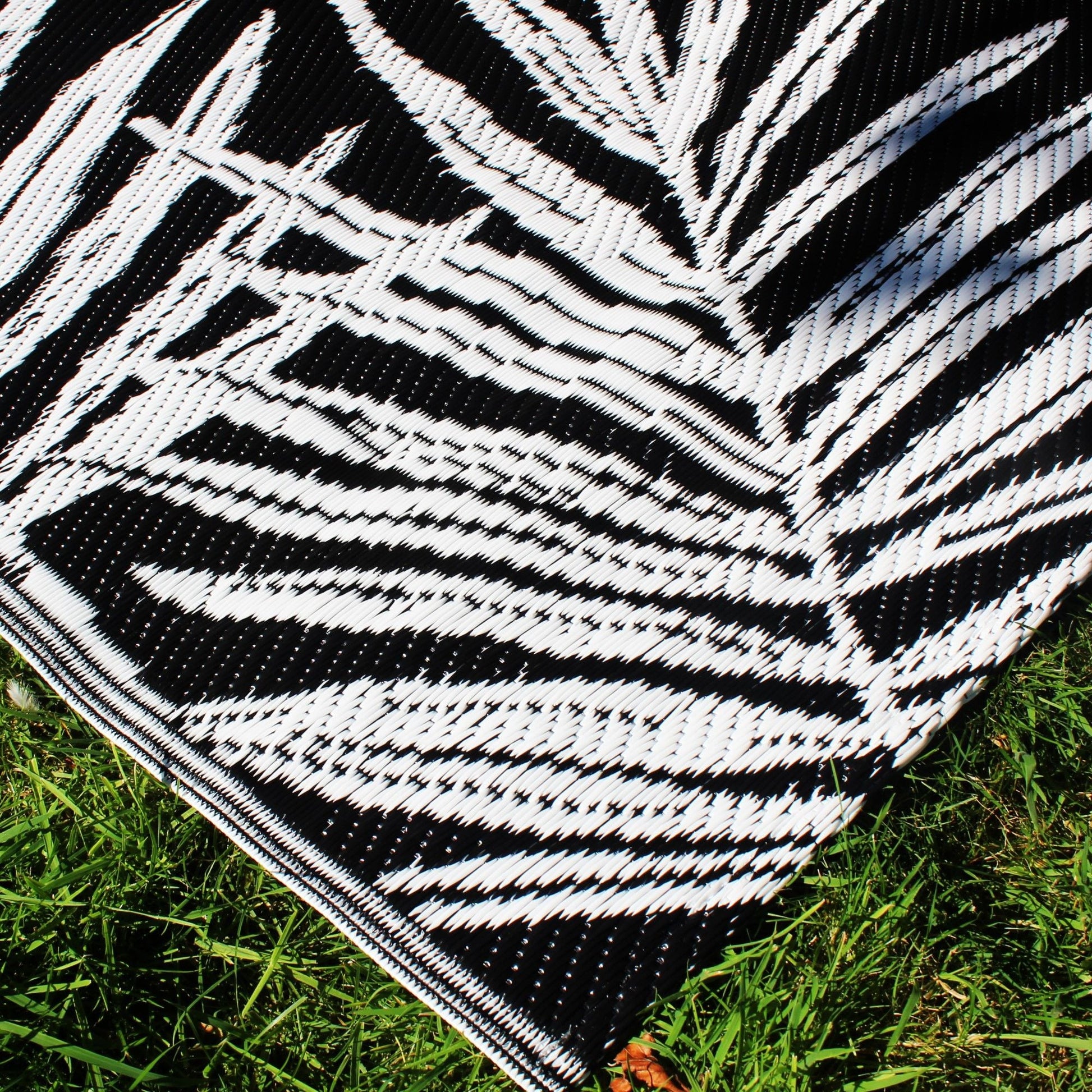 Tahiti Outdoor Rug by Dreams & Drapes Design in Black 120 x 170cm - Outdoor Rug - Dreams & Drapes Design