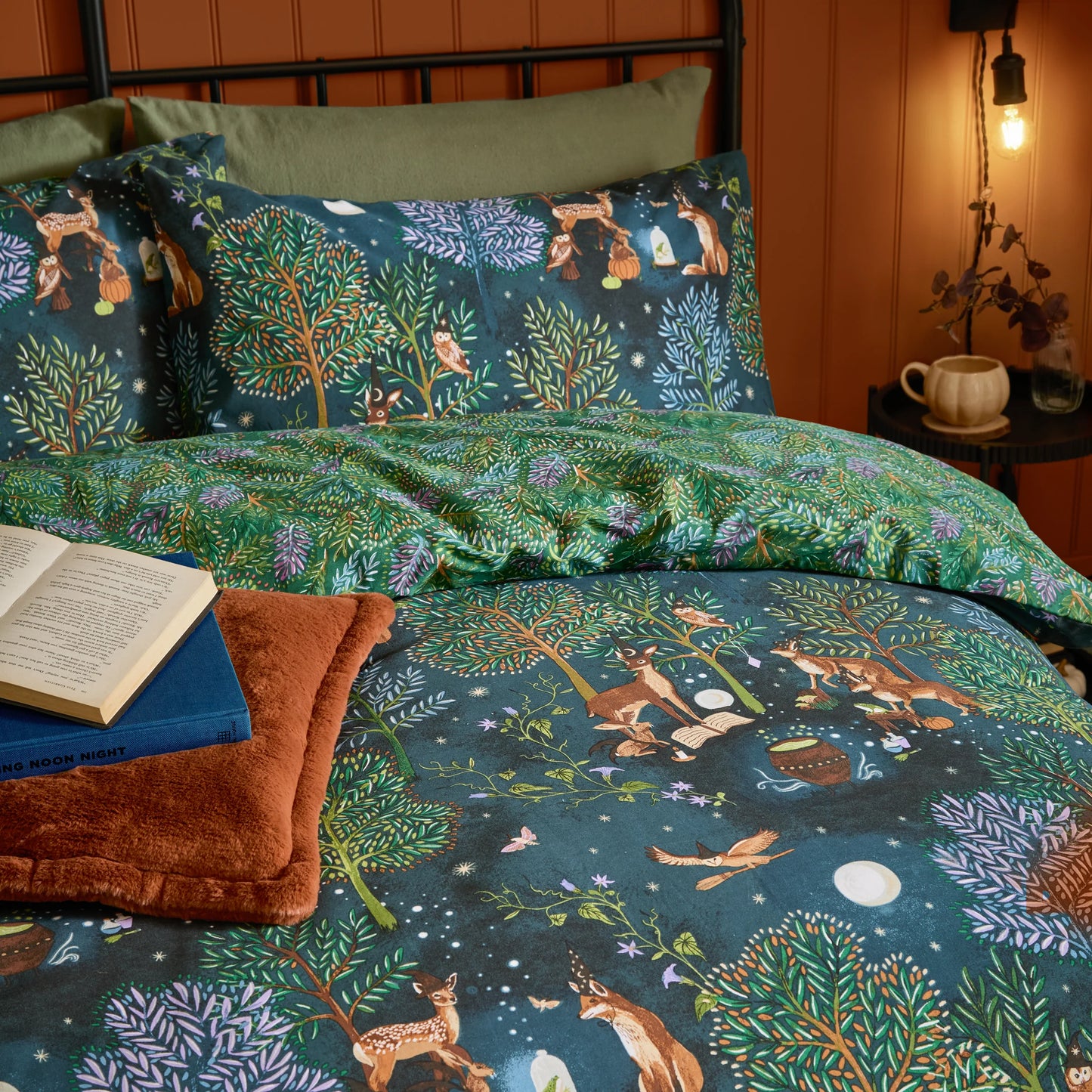 Furn Woodland Ritual Duvet Cover Set - Navy
