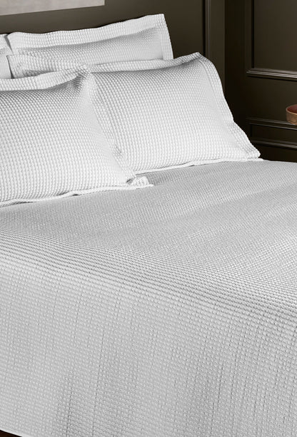 Design Port Waffle Bedspread - White