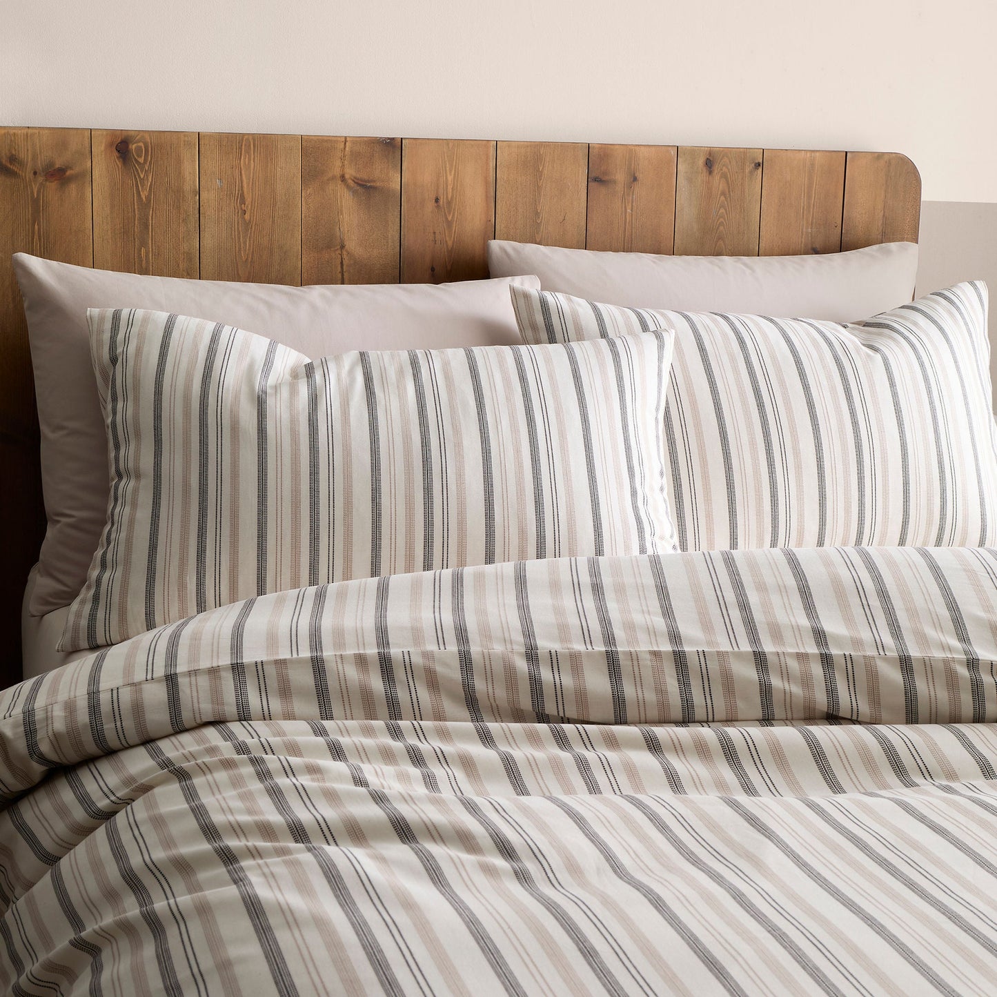 Yarn Dyed Woven Thin Stripe Duvet Cover Set in Natural - Duvet Cover Set - Appletree