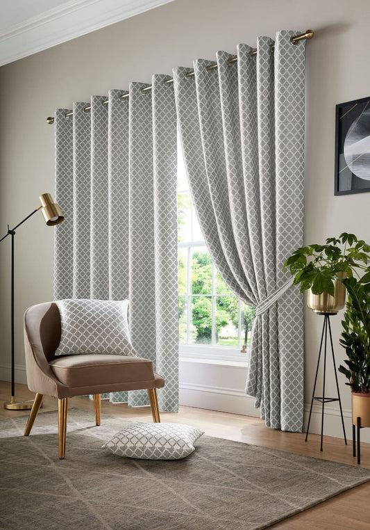 Alan Symonds Cotswold Eyelet Curtains - Silver