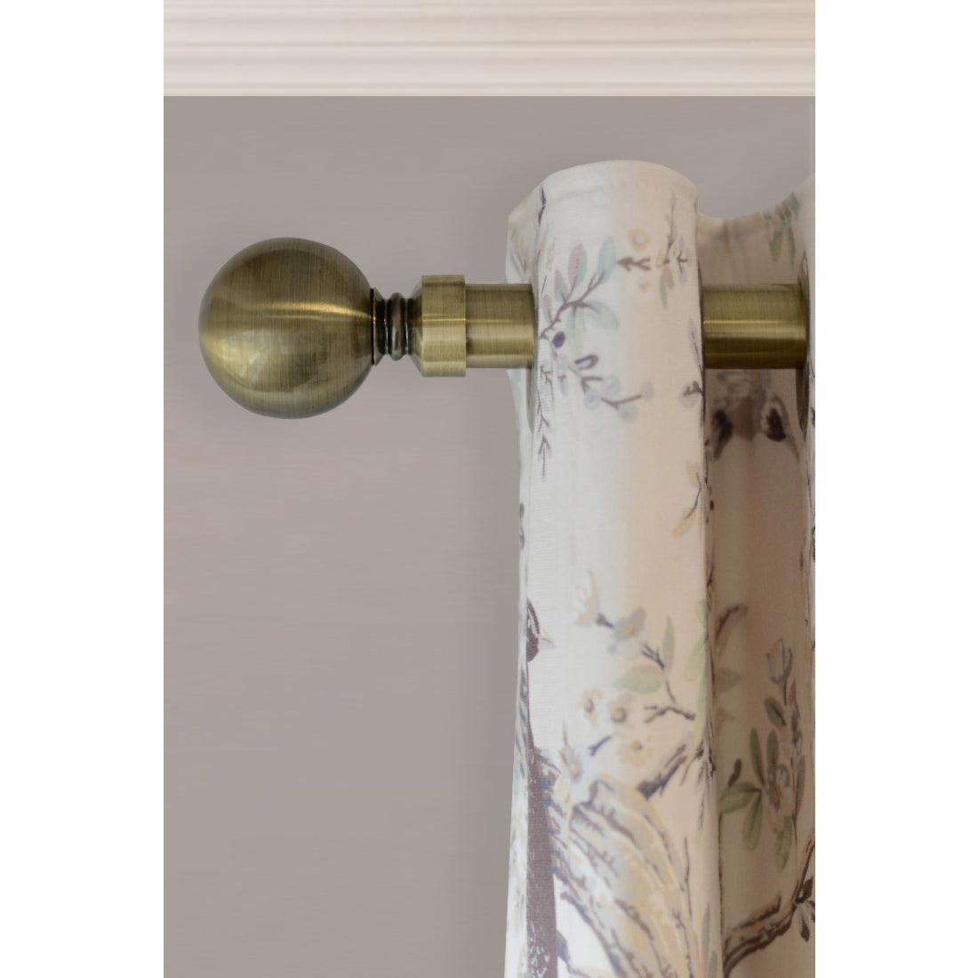 Laura Ashley Ball 28mm Metal Eyelet Curtain Pole - Antique Brass