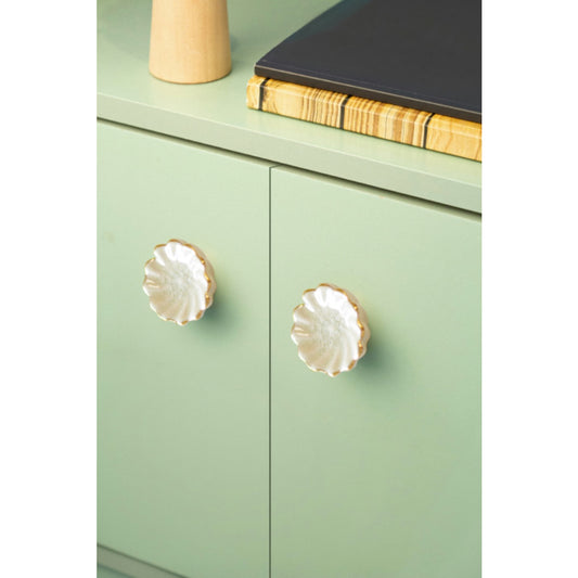 Laura Ashley Scalloped Drawer Pulls (Pack of 4) - Off White & Gold