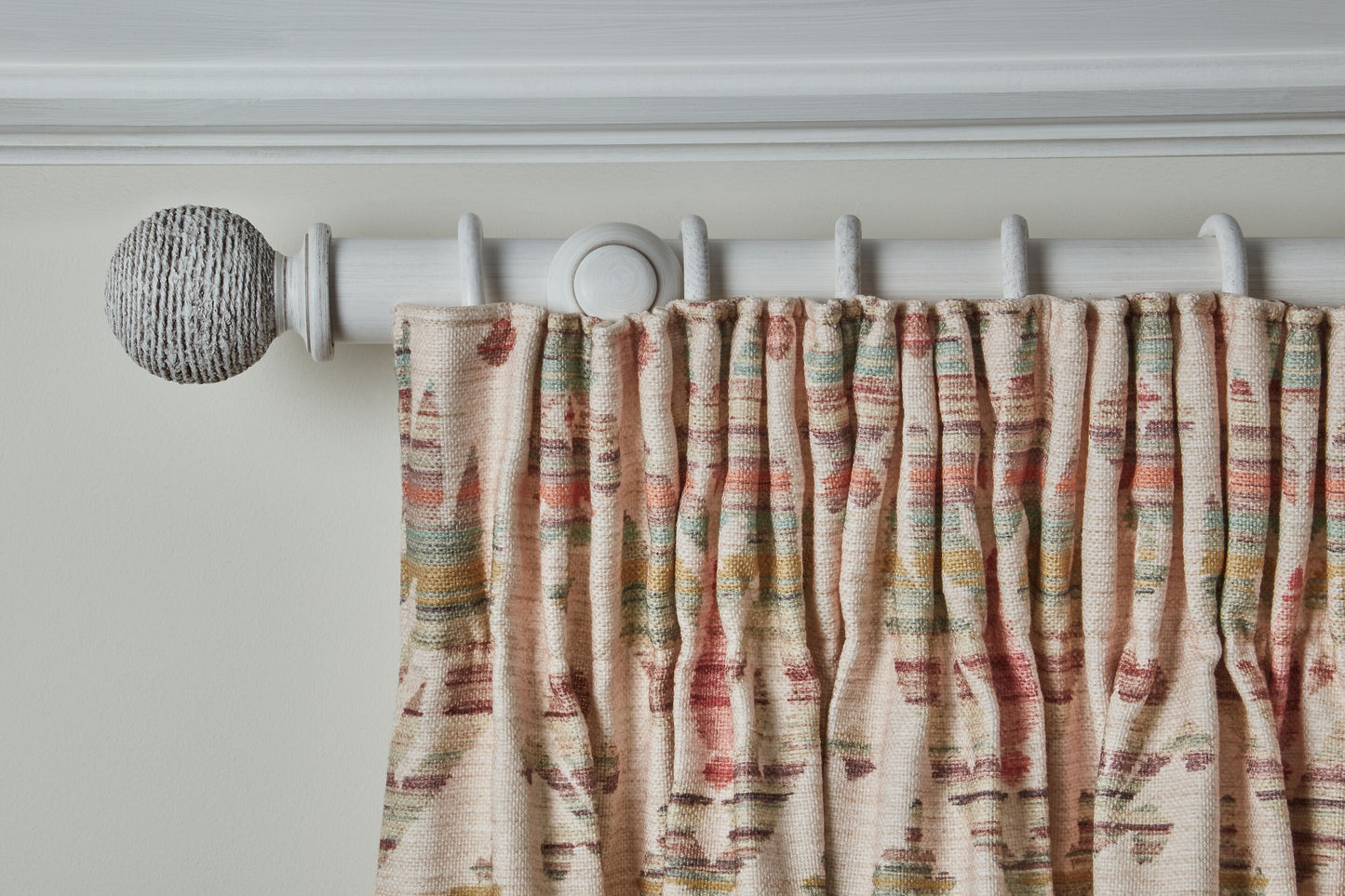 Hallis Origins Twine 45mm Wooden Curtain Pole - Chalk Stone
