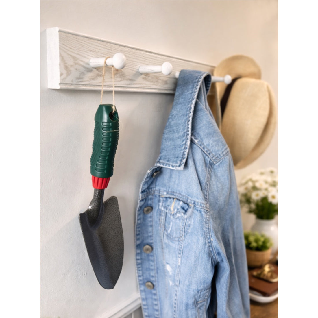 Laura Ashley Haywood 5 Peg Coat Hook - White