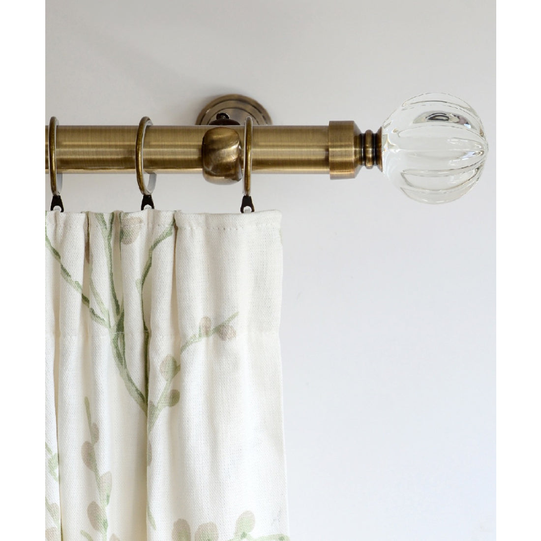 Laura Ashley Vivien 28mm Metal Curtain Pole - Antique Brass
