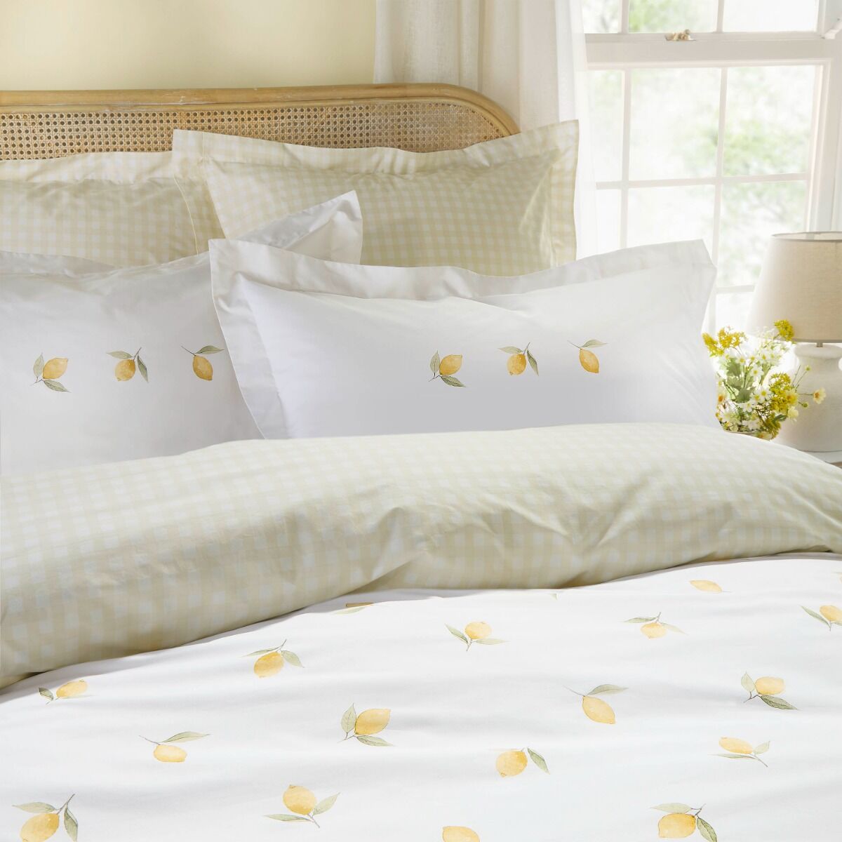 Sophie Allport Lemons Duvet Cover Set - White/Yellow
