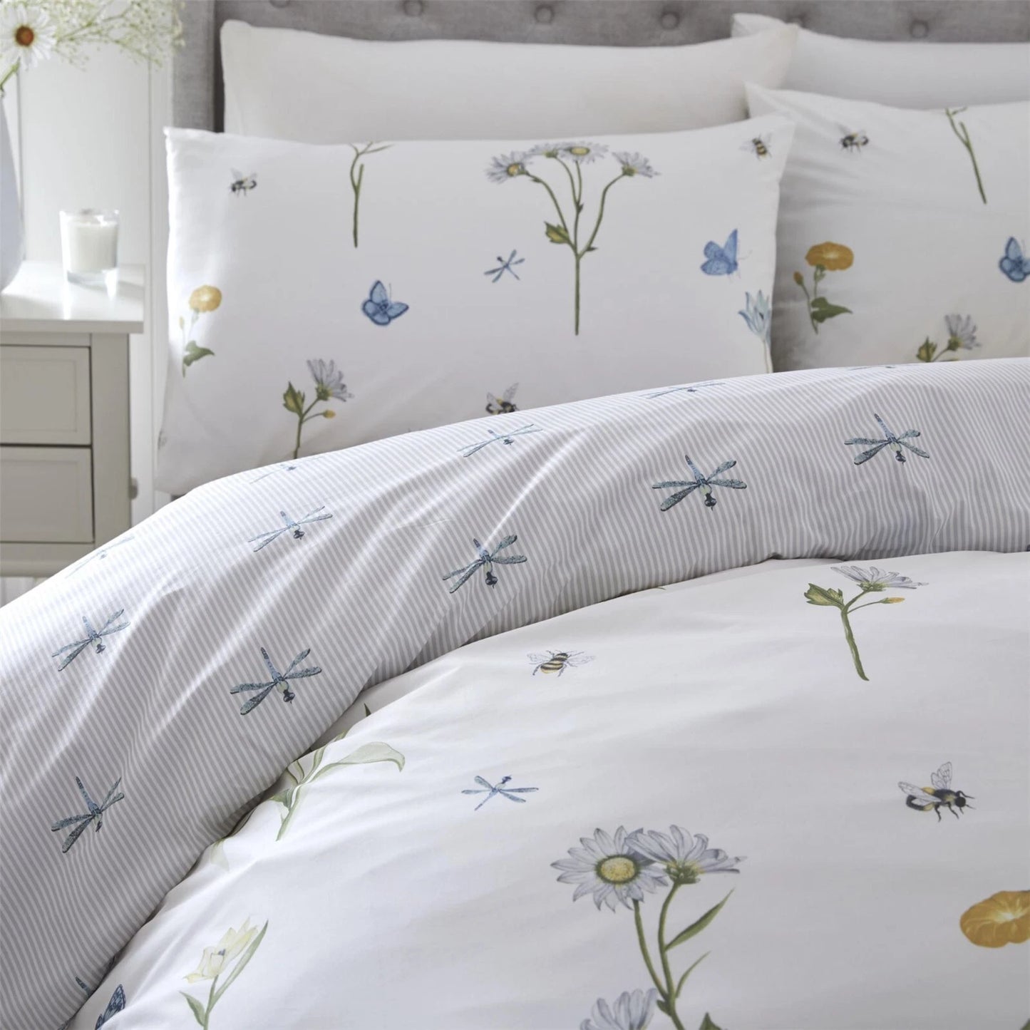 Dreams & Drapes Emelia Duvet Cover Set - Blue