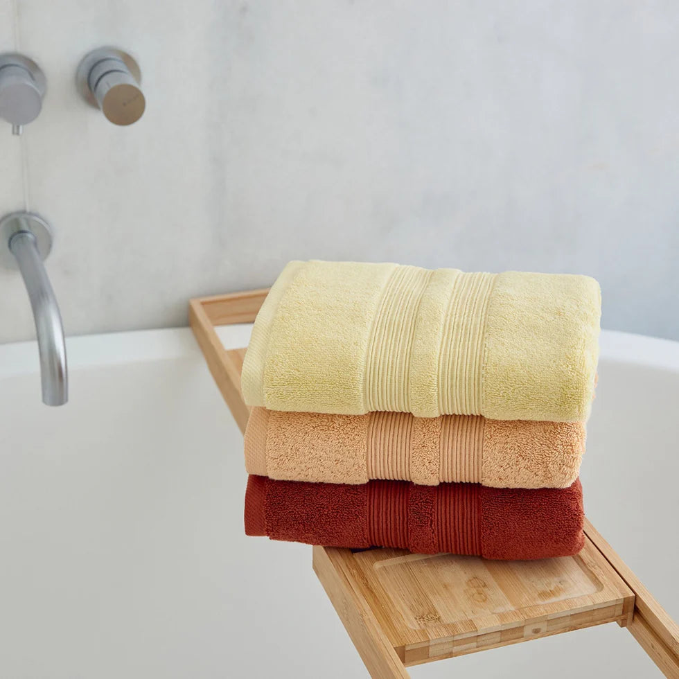 Torres Novas Elegance Bath Towels - Yellow Chic