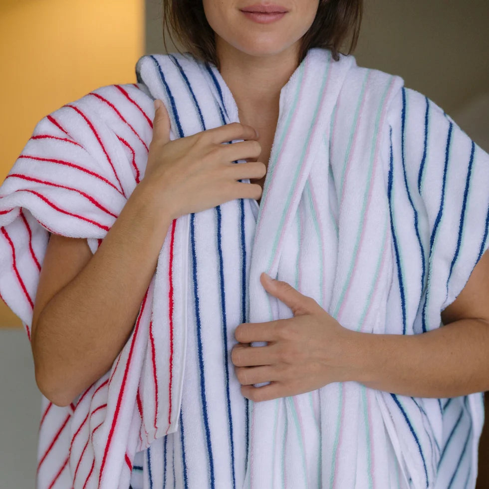 Torres Novas Lima Bath Towels - Pink With Red