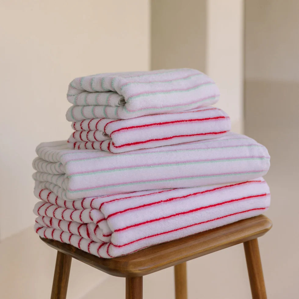 Torres Novas Lima Bath Towels - Pink With Red