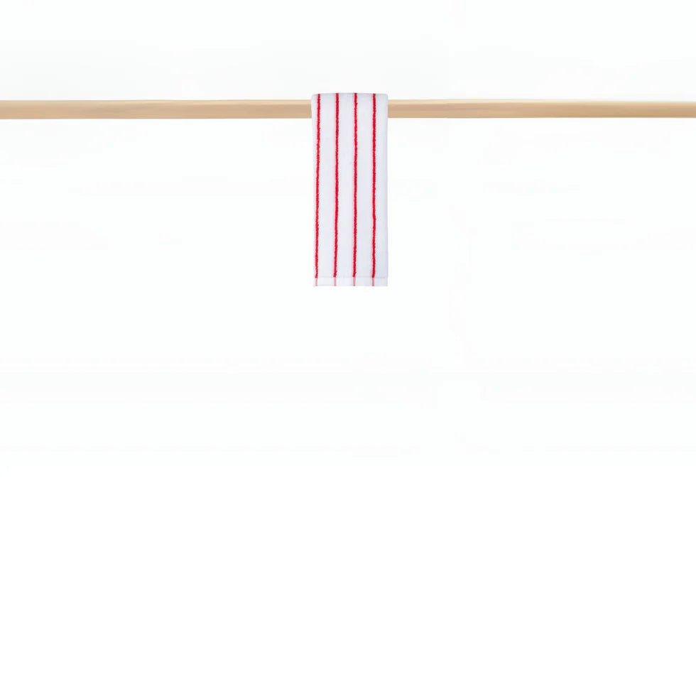 Torres Novas Lima Bath Towels - Pink With Red