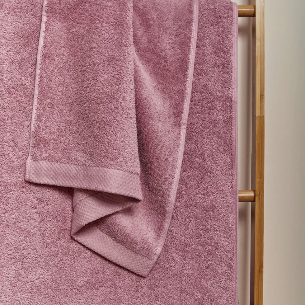 Torres Novas Luxus Bath Towels - Old Pink