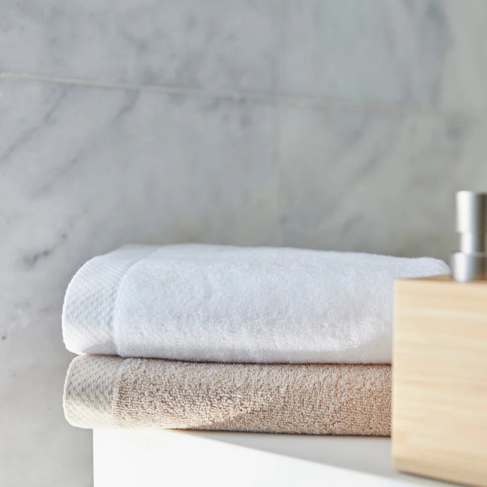 Torres Novas Luxus Bath Towels - White