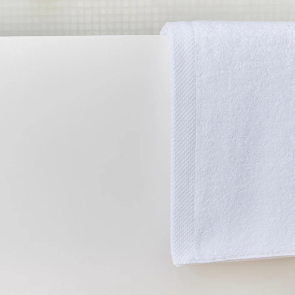 Torres Novas Luxus Bath Towels - White