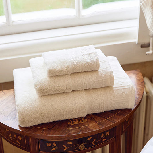 Torres Novas Piazza Bath Towels - Natural