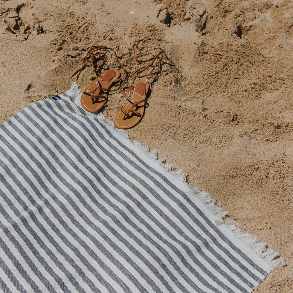 Torres Novas Barra Beach Towels - Black