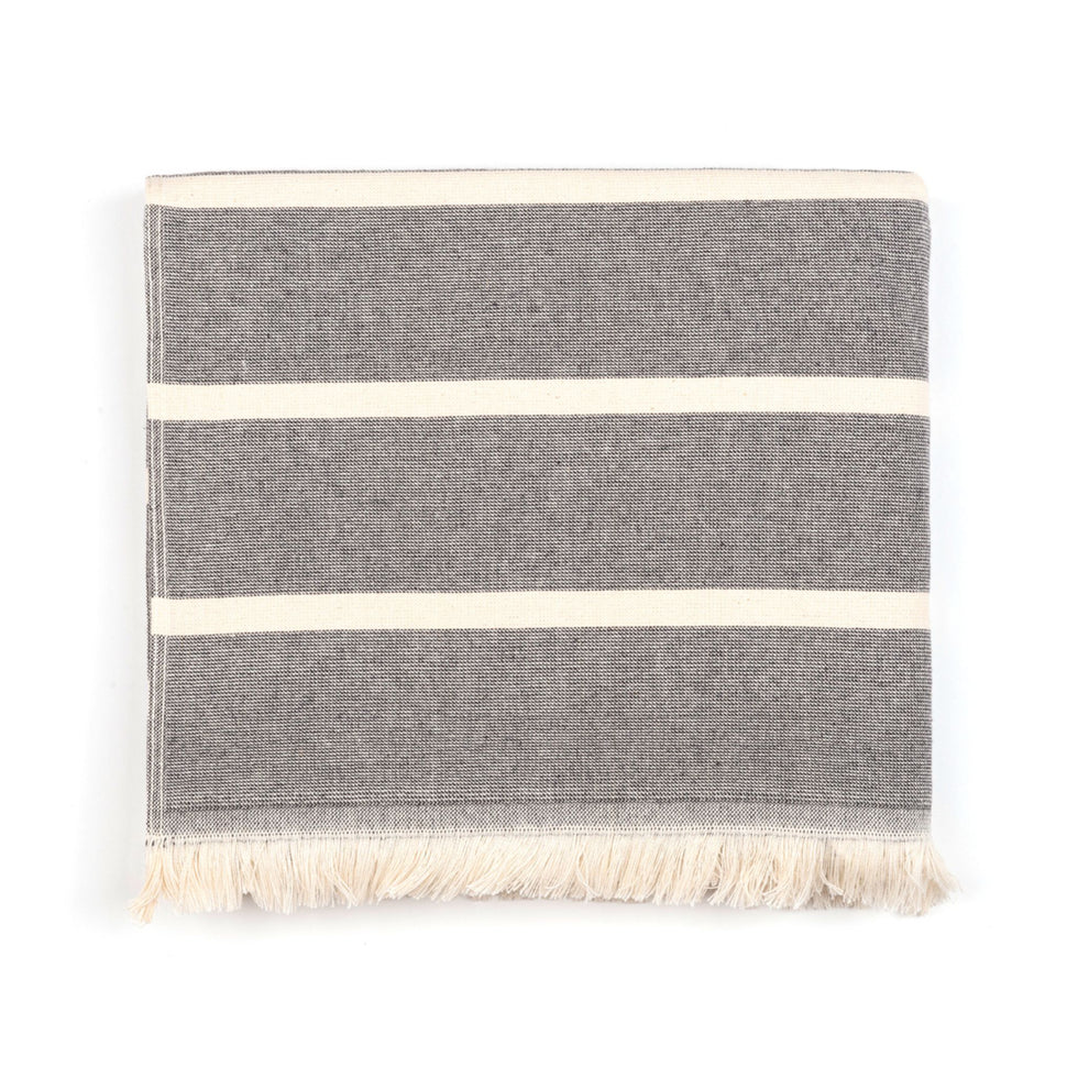 Torres Novas Belém Beach Towel - Black