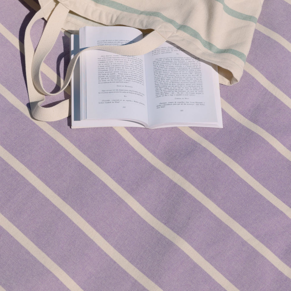 Torres Novas Belém Beach Towel - Lavender