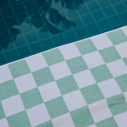 Torres Novas Gibalta Chequered Beach Towel - Green