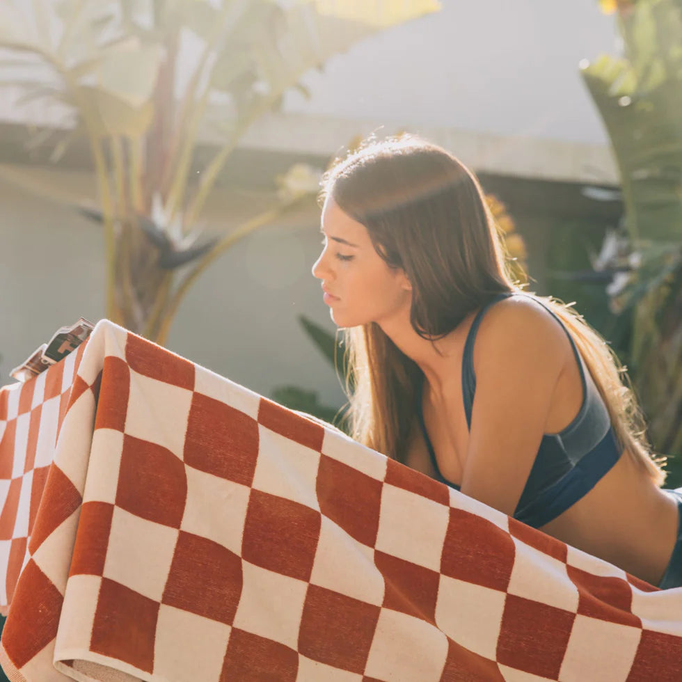 Torres Novas Gibalta Chequered Beach Towel - Terracotta