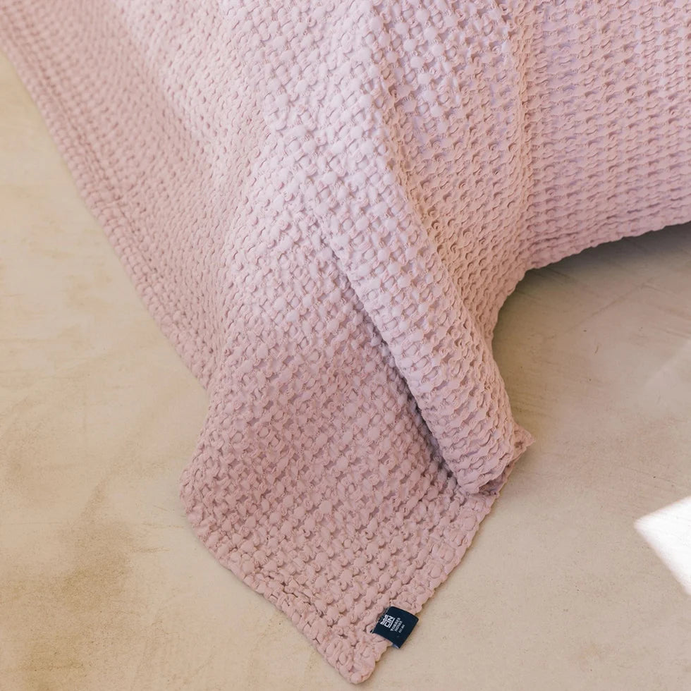 Torres Novas Santa Luzia Bedspread - Old Pink
